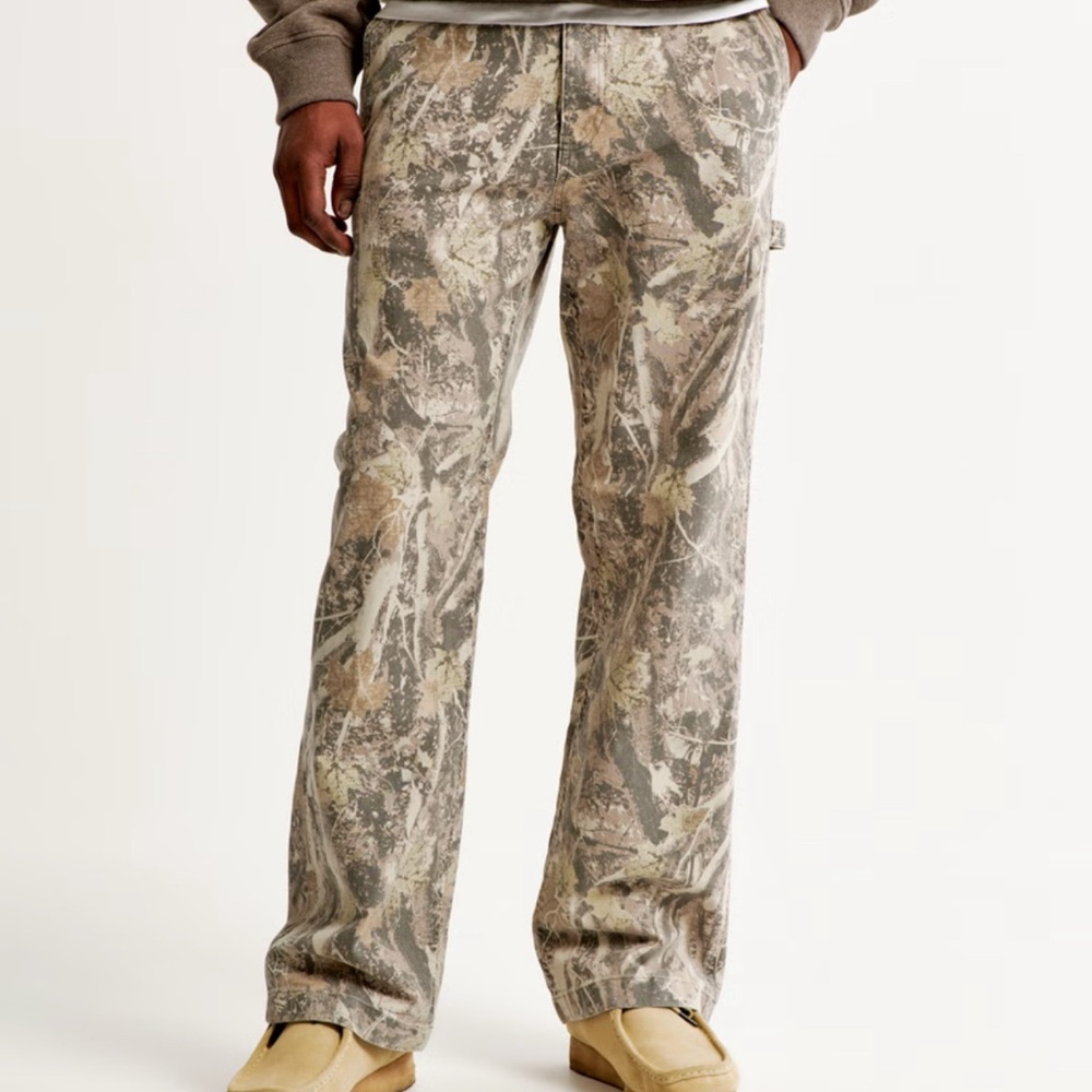Abercrombie & Fitch Camouflage Baggy Workwear Pant- Men’s